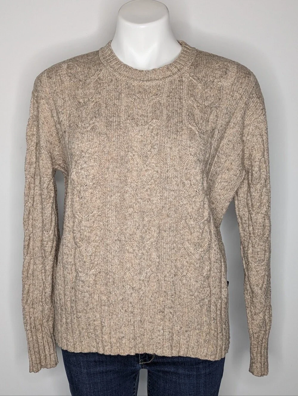 Banana Republic Tan Cable Knit Crew Neck Sweater M